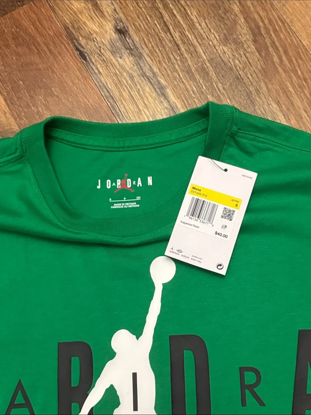 NWT Jordan Jumpman Graphic Logo T-Shirt Green Men’s Small DV1445-310